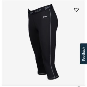 Women’s white spandex east bay 3/4 leggings!